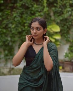 ahana-krishnakumar-saree-photos-hd-005