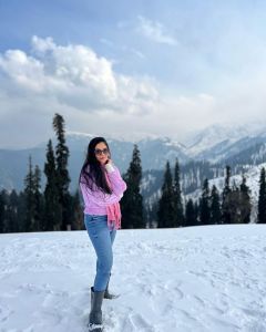 ahana-krishnakumar-tour-photos-2021-015