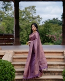ahaana-krishna-in-thamburatti-style-saree-look-images-002
