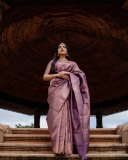 ahaana-krishna-in-thamburatti-style-saree-look-images-007