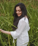 ahaana-krishna-in-white-short-top-dress-005