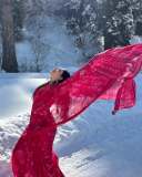 ahana-krishnakumar-in-saree-at-kashmir-trip-photos-003