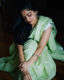 ahana-krishnakumar-new-photos-in-green-saree2002-007