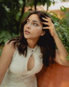 2_aishwarya-lekshmi-latest-photoshoot-photos-006