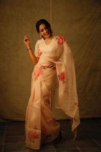 Aishwarya Lekshmi saree photos2908-12