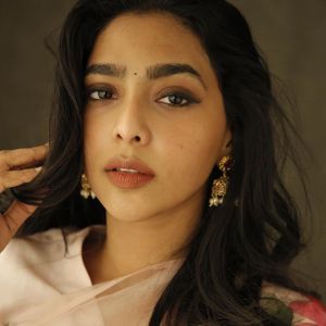 Aishwarya Lekshmi saree photos2908-14