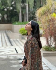 aishwarya-lekshmi-black-dress-photos-001