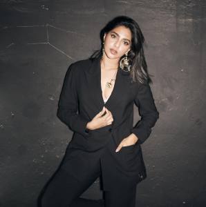 aishwarya-lekshmi-in-black-suit-photos