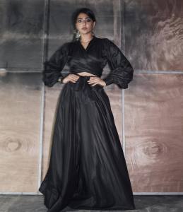 aishwarya-lekshmi-in-different-styles-dress-photo-009