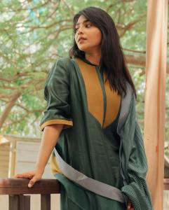 aishwarya-lekshmi-in-different-styles-dress-photo