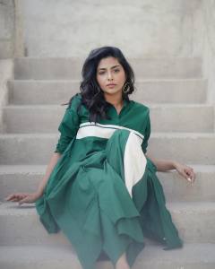 aishwarya-lekshmi-in-green-outfit-photos-001