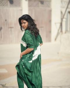 aishwarya-lekshmi-in-green-outfit-photos-002