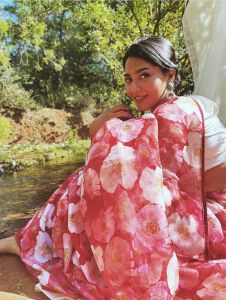 aishwarya-lekshmi-in-pink-saree-photos-latest-001