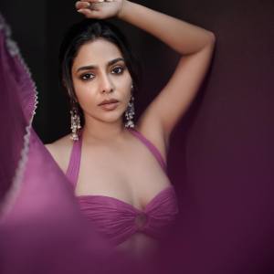 aishwarya-lekshmi-in-purple-colour-lehanga-dress-photos-001