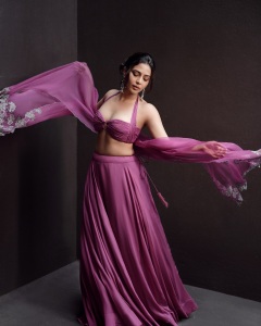 aishwarya-lekshmi-in-purple-colour-lehanga-dress-photos-010