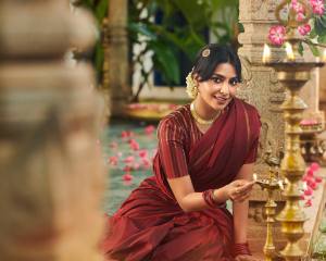 aishwarya-lekshmi-in-saree-look-images