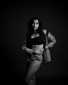 aishwarya-lekshmi-latest-syle-photoshoot-with-trending-fashion-dress-011