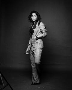 aishwarya-lekshmi-latest-syle-photoshoot-with-trending-fashion-dress-015