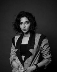 aishwarya-lekshmi-latest-syle-photoshoot-with-trending-fashion-dress