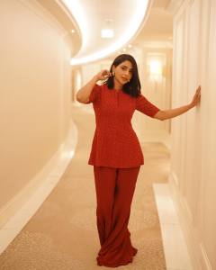 aishwarya-lekshmi-new-photos-gallery-09142-003