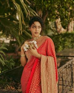 aishwarya-lekshmi-new-style-photos-005