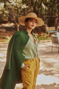 aishwarya-lekshmi-new-style-photos-008