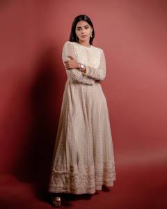 aishwarya-lekshmi-off-white-anarkali-images-002