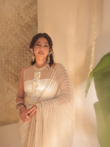 aishwarya-lekshmi-saree-photos-024