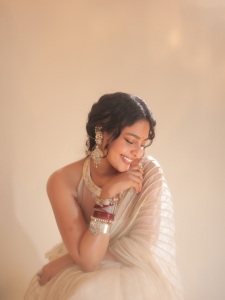 aishwarya-lekshmi-saree-photos-025