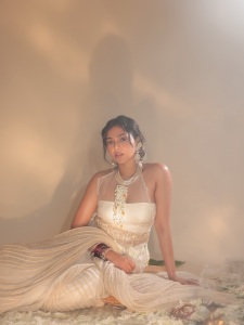 aishwarya-lekshmi-saree-photos-030