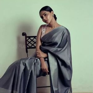 aishwarya-lekshmi-saree-photoshoot.webp-002
