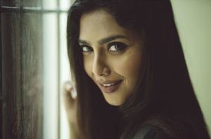 aiswarya lekshmi photos new1209-003