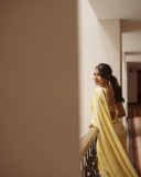 aishwarya-lekshmi-in-yellow-beautiful-saree-and-ornaments-photos-004