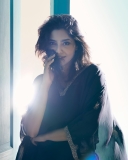 Aishwarya-Lekshmi-in-new-stylish-black-dress-photos-004