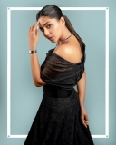 aishwarya-lekshmi-in-black-off-shoulder-gown-001