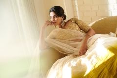 aishwarya-lekshmi-in-different-styles-dress-photo-005