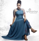 aishwarya-lekshmi-photoshoot-for-navarathna-collection-001