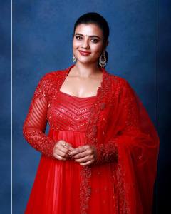 aishwarya-rajesh-latest-pictures-004
