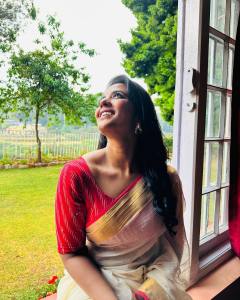 aishwarya-rajesh-latest-pictures-008