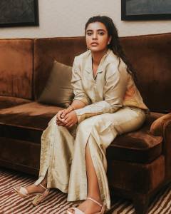 aishwarya-rajesh-new-photoshoot-pictures2022-006