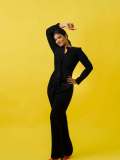 aishwarya-rajesh-in-Modern-Black-Pant-Suit-Ensemble-paired-with-bright-orange-pointed-heels-for-contrast-001