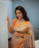 aishwarya-rajesh-in-silk-saree-with-ornaments-ideas-photos-002