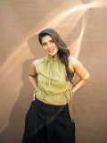 aishwarya-rajesh-in-trending-outfits-in-black-and-contrast-color-photos