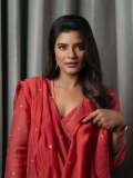 aishwarya-rajesh-makeover-look-in-function-wear-dress-photos-006