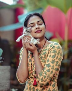 1_amala-paul-photos-latest-007
