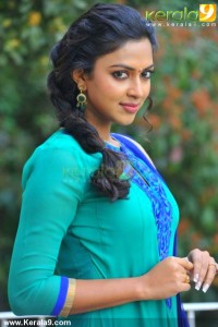 2328amala_paul_pictures_44-003