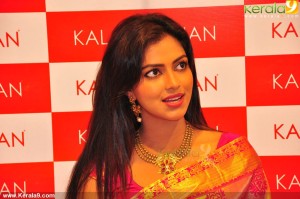 4246amala_paul_latest_stills_66