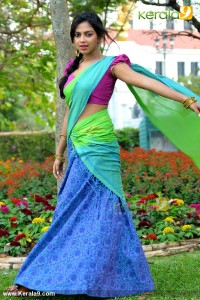 7808amala_paul_latest_stills_41-004