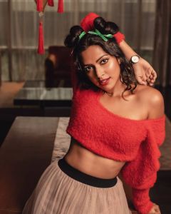 actress-amala-paul-latest-christmas-photoshoot-012-002
