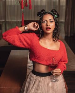 actress-amala-paul-latest-christmas-photoshoot-012